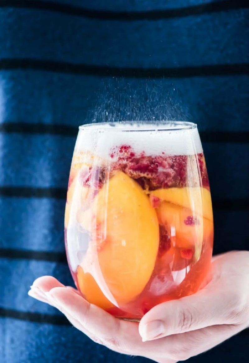 Sparkling Peach Sangria Diet-Friendly Fruity Cocktails Perfect for Summer
