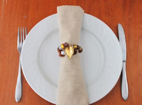Best DIY Thanksgiving Napkin Rings