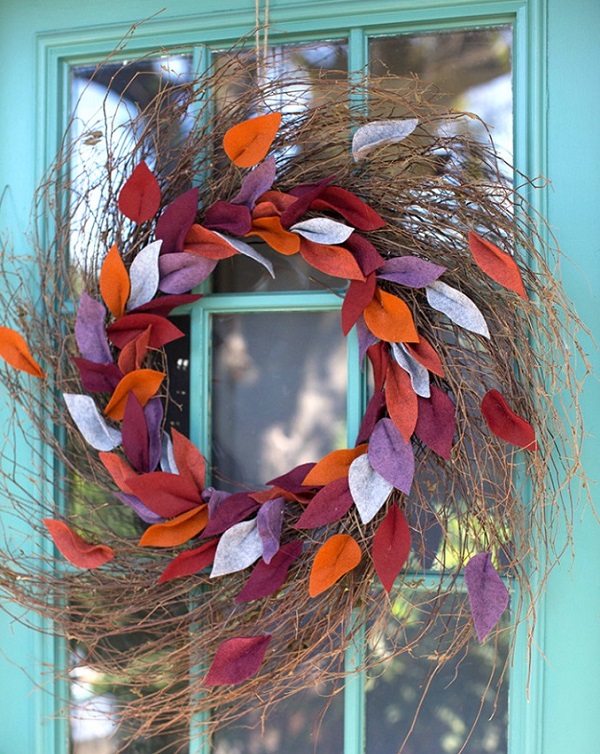 Surprisingly Easy + Frugal DIY Fall Wreaths Your Guests Will Love 