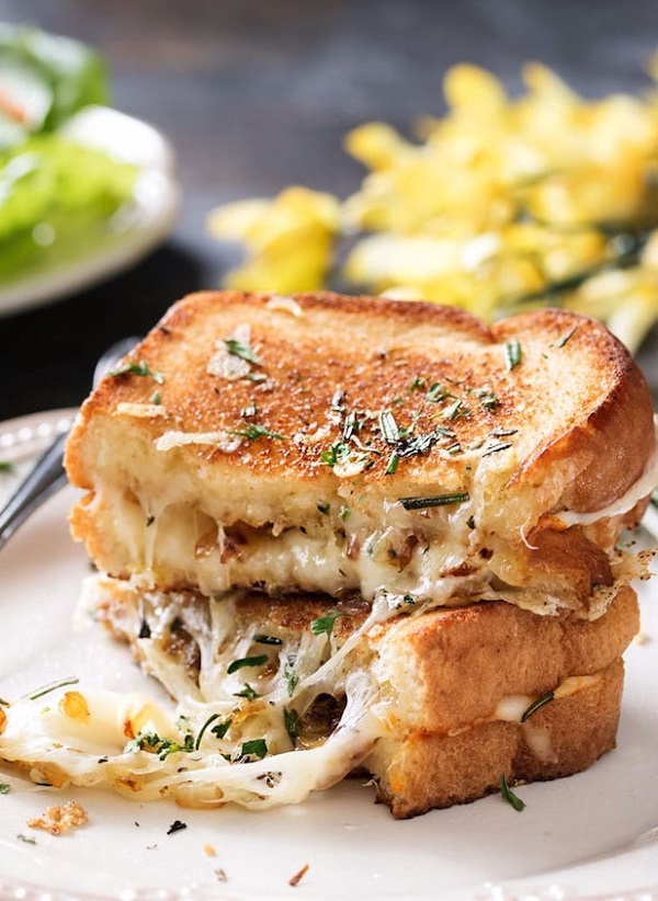 10 Must-Try Grown-Up Grilled Cheese Sandwiches