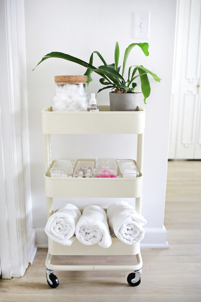Bathroom Organization Hacks