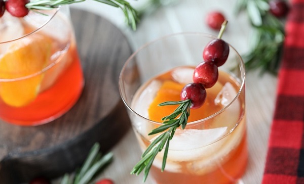 50 Best Fall Cocktails - Drink Ideas Perfect for Autumn