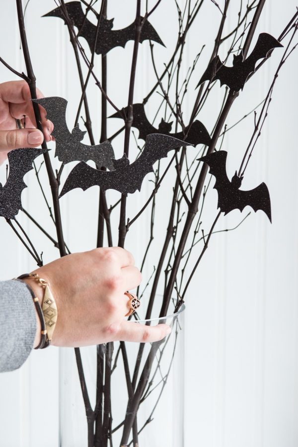 Cheap and Easy DIY Halloween Decor