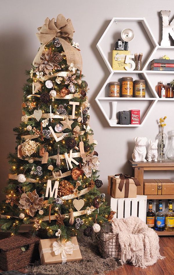 brown rustic christmas tree - Sarah Blooms