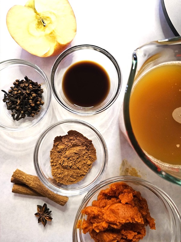 Make your home smell like your favorite coffee drink with this pumpkin spice simmer pot recipe.