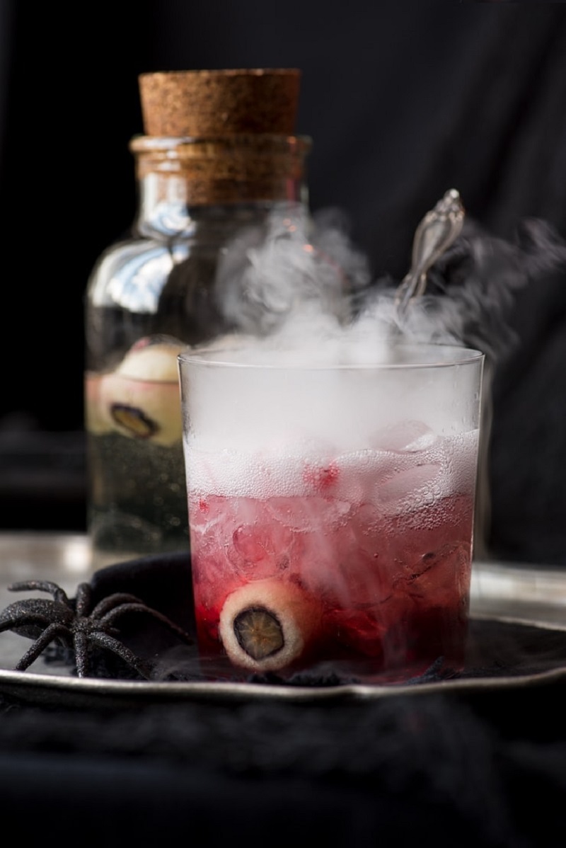 Bloody Good Gin and Tonic Best Skinny Halloween Cocktails Under 200 Calories