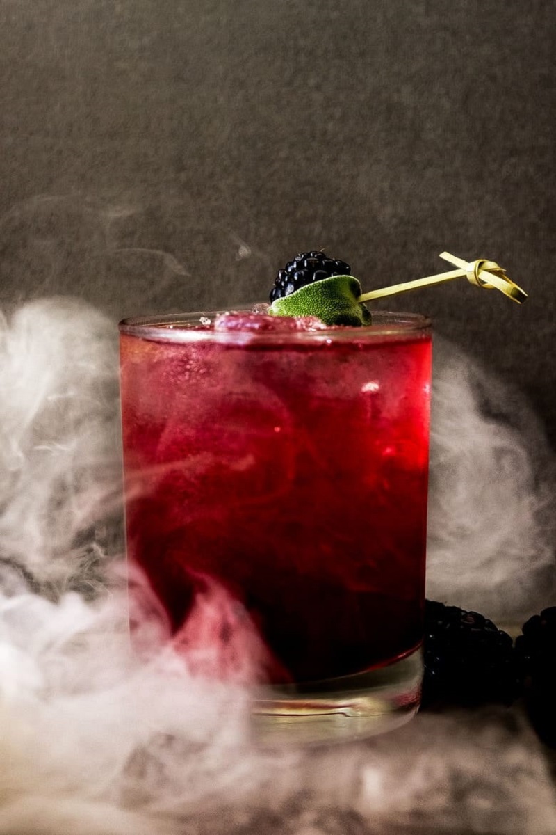 Smoking Blackberry Sage Margaritas Best Skinny Halloween Cocktails Under 200 Calories