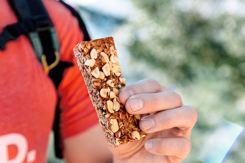 Peanut Butter and Jelly Granola Bars [gluten-free] Best Vegan Camping Recipes