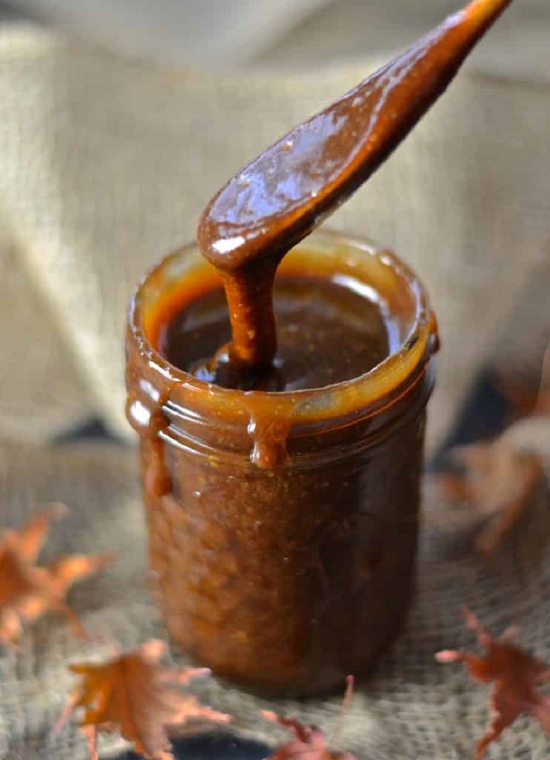 5-Minute Vegan Caramel Sauce [gluten-free] 40 Easy 15-Minute Vegan Recipes for When You Have No Time