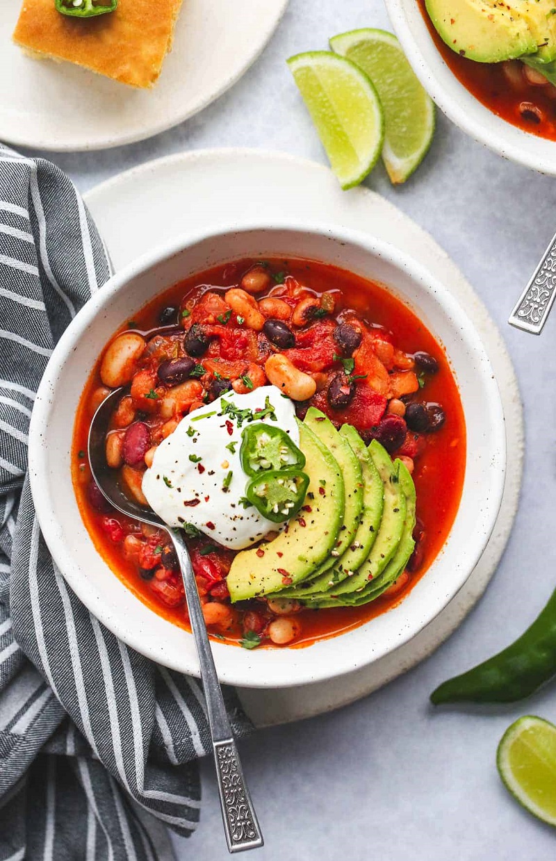 The BEST Vegan Chili [gluten-free] Easy 15-Minute Vegan Recipes for When You Have No Time