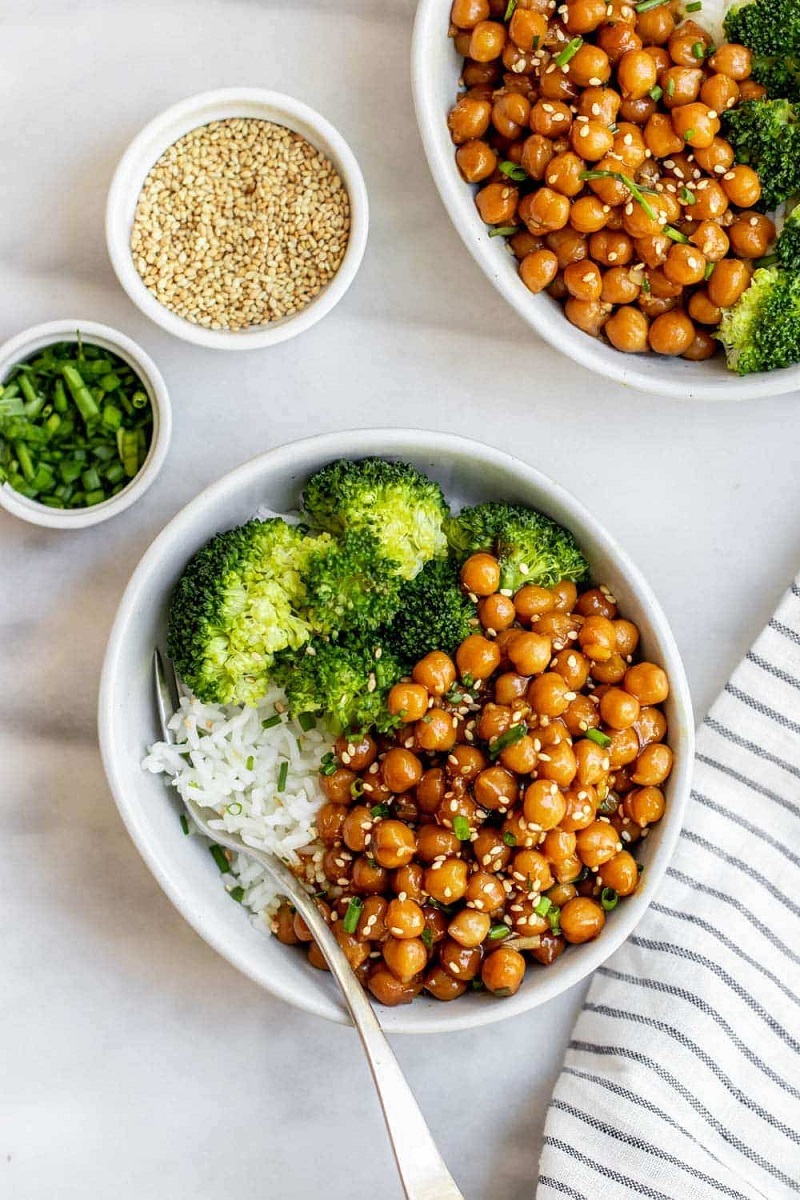 Healthy Vegan Chickpea Recipes You Will Love - Even Desserts!